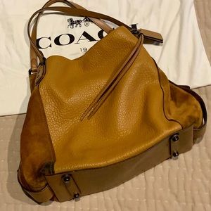 Coach mixed Edie 42” bag Lgt Saddle/Dark Gunmetal